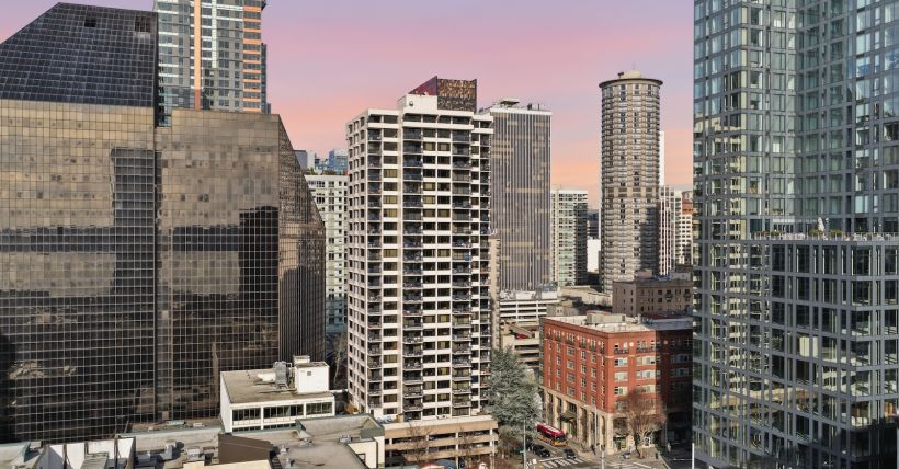 Belltown Penthouse with Panoramic Views'